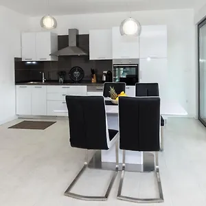 https://apartments4friends-apartment-vlad.splithotels.org