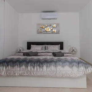 Kecman Apartment